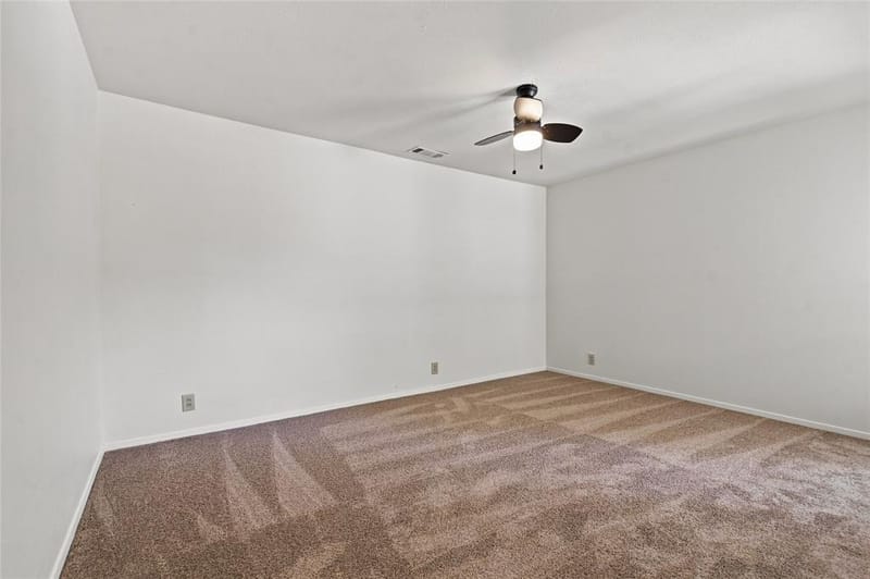 820 E Windsor Drive, Denton TX 76209 - Photo 23