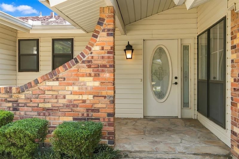 820 E Windsor Drive, Denton TX 76209 - Photo 3