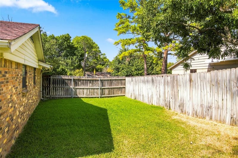 820 E Windsor Drive, Denton TX 76209 - Photo 32