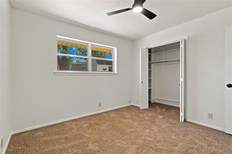 820 E Windsor Drive, Denton TX 76209 - Photo 20