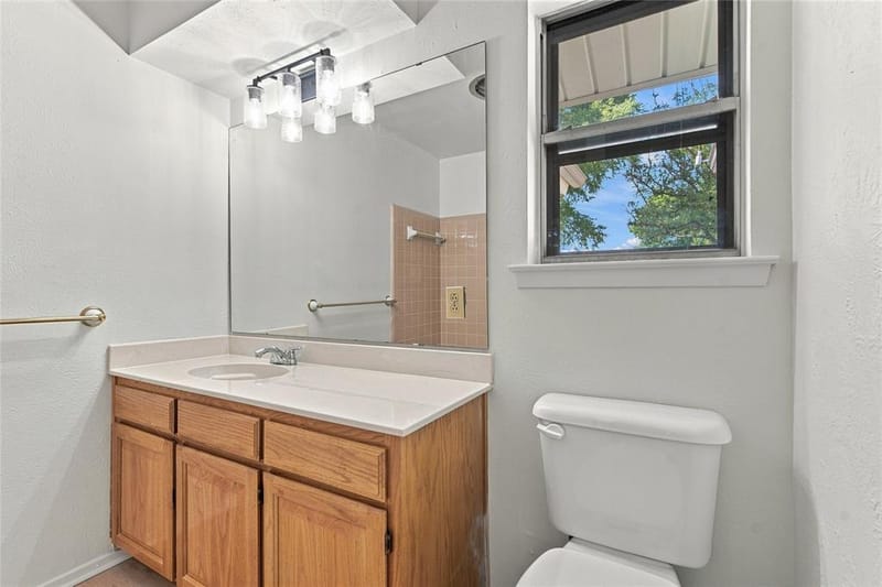 820 E Windsor Drive, Denton TX 76209 - Photo 24