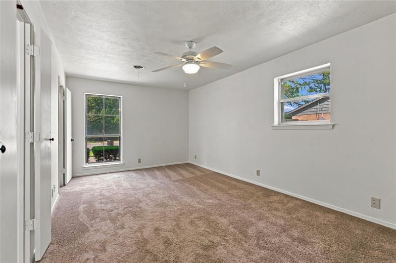 820 E Windsor Drive, Denton TX 76209 - Photo 14