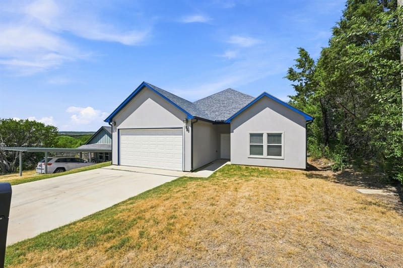 922 Pecos River Drive, Granbury TX 76048