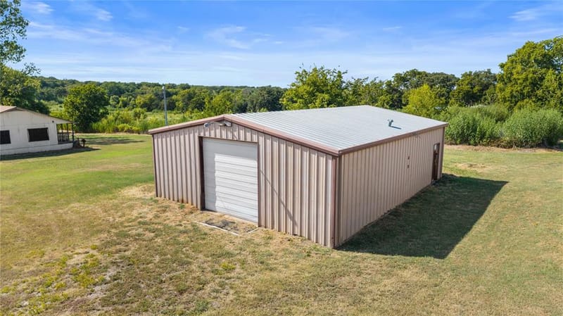 1901 E Texas Street, Denison TX 75021 - Photo 23