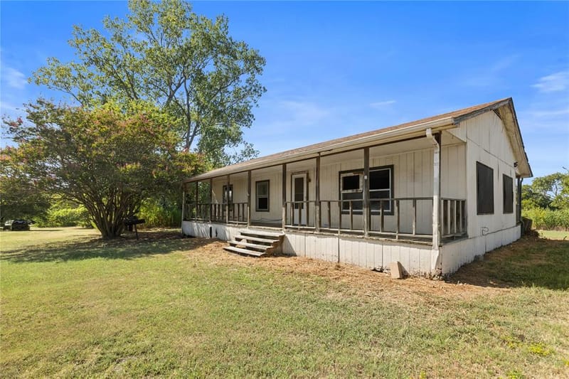 1901 E Texas Street, Denison TX 75021 - Photo 6