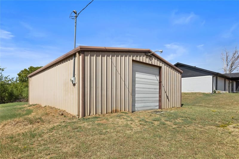 1901 E Texas Street, Denison TX 75021 - Photo 7