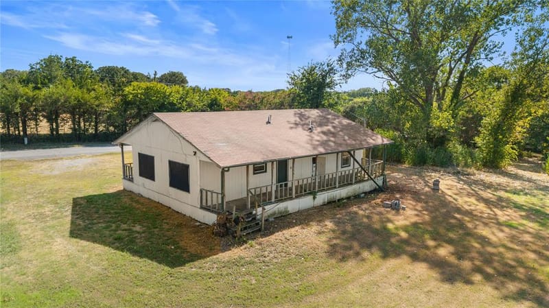 1901 E Texas Street, Denison TX 75021 - Photo 18