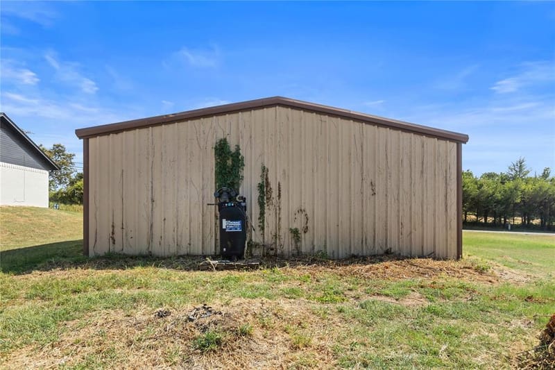 1901 E Texas Street, Denison TX 75021 - Photo 11