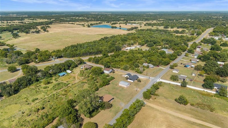1901 E Texas Street, Denison TX 75021 - Photo 29