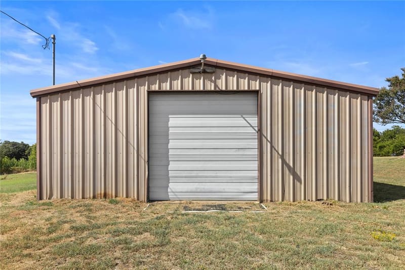 1901 E Texas Street, Denison TX 75021 - Photo 8