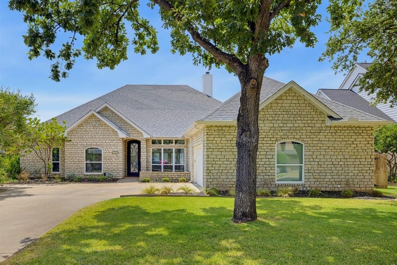 2326 River Road, Granbury TX 76048 - Photo 2