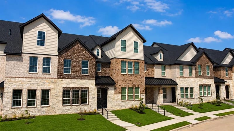 3453 Sanjeev Drive, Irving TX 75060 - Photo 2