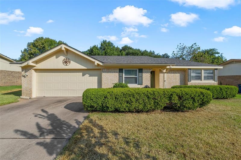 721 Pawnee Trail, Hewitt TX 76643