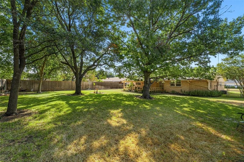 721 Pawnee Trail, Hewitt TX 76643 - Photo 24