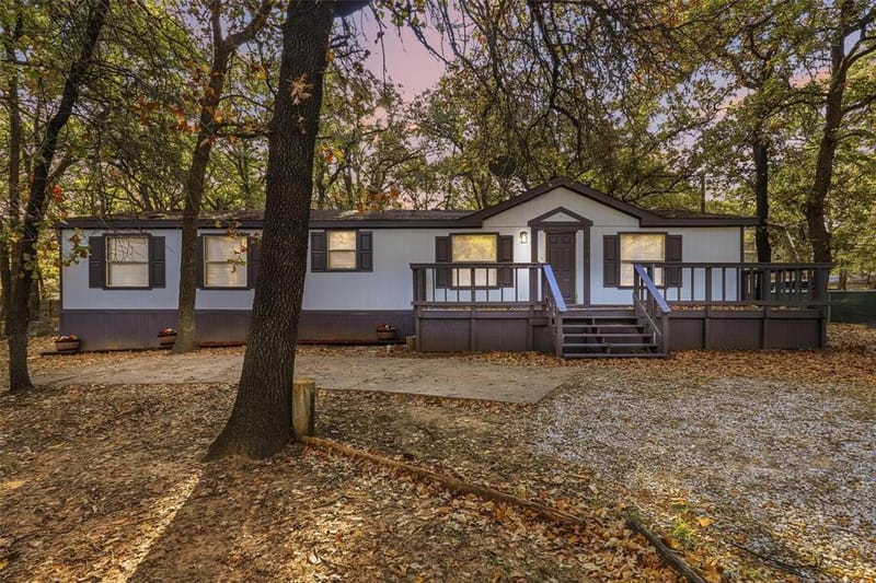 4631 Lyndi Lane, Granbury TX 76049