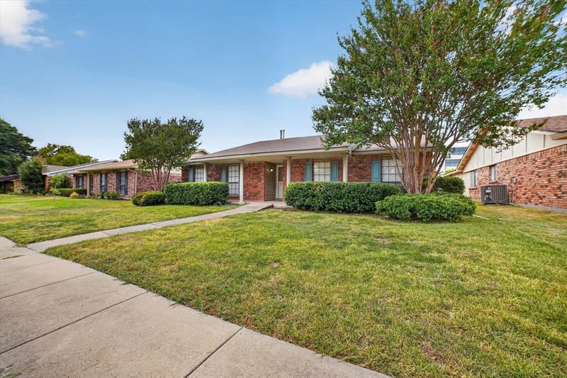 6217 Fallbrook Drive, Garland TX 75043 - Photo 2