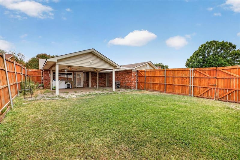 6217 Fallbrook Drive, Garland TX 75043 - Photo 24