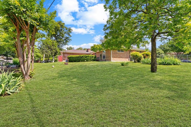 347 Merribrook Trail, Duncanville TX 75116 - Photo 26