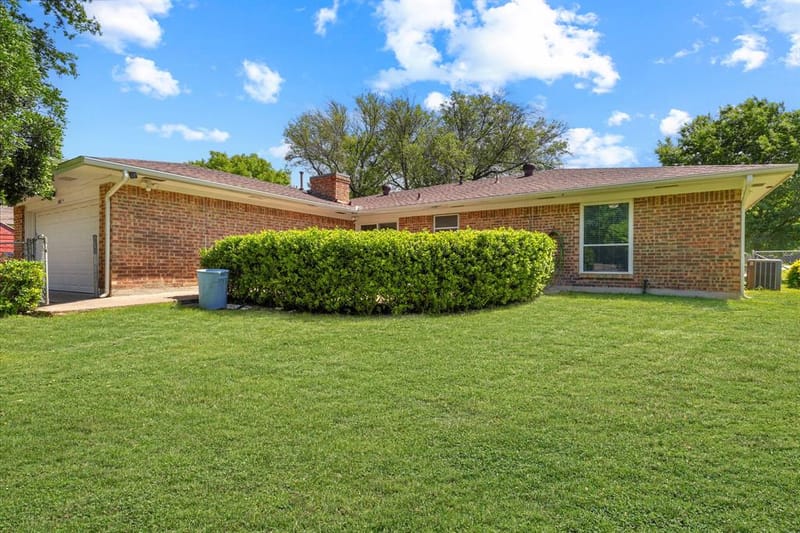 347 Merribrook Trail, Duncanville TX 75116 - Photo 24