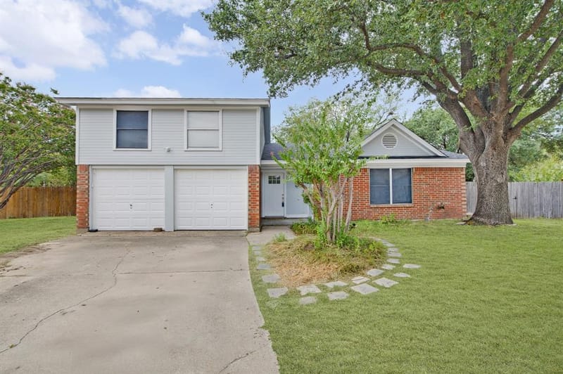 6401 Greenfield Court, Watauga TX 76148