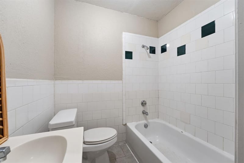 2633 Inadale Avenue, Dallas TX 75228 - Photo 20