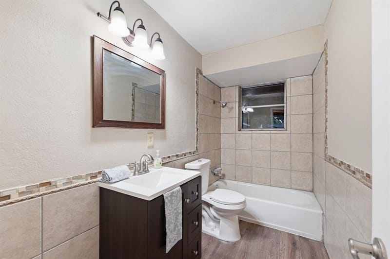 2633 Inadale Avenue, Dallas TX 75228 - Photo 11
