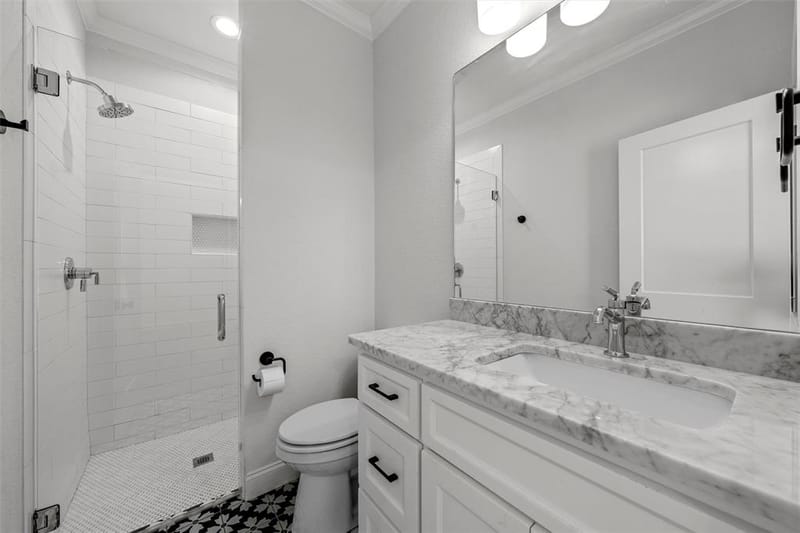 324 Stone Manor Drive, McGregor TX 76657 - Photo 30