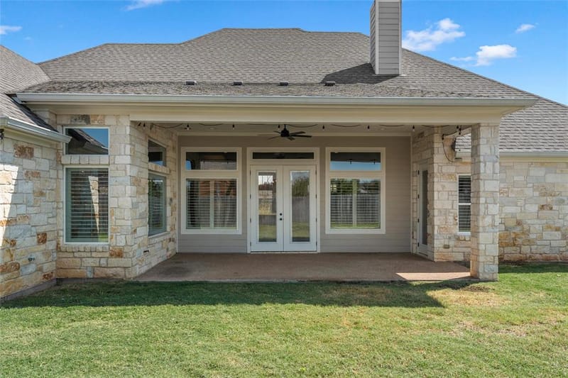 324 Stone Manor Drive, McGregor TX 76657 - Photo 37