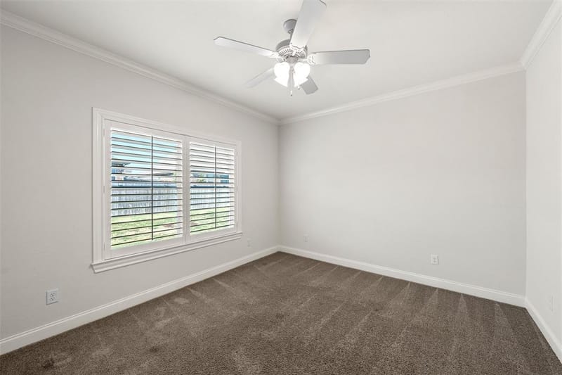 324 Stone Manor Drive, McGregor TX 76657 - Photo 29