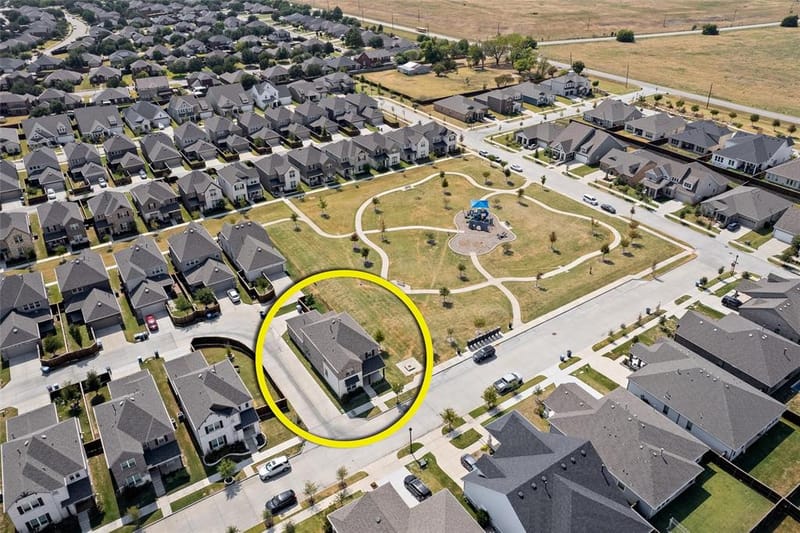 8715 Royal Star Road, Rowlett TX 75089 - Photo 36