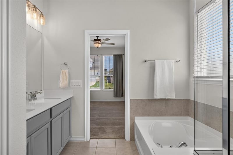 8715 Royal Star Road, Rowlett TX 75089 - Photo 9