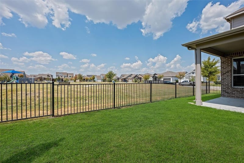 8715 Royal Star Road, Rowlett TX 75089 - Photo 35