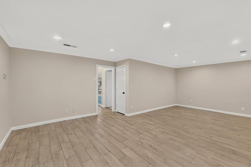 2441 Lakeshore Drive, Grand Prairie TX 75051 - Photo 8