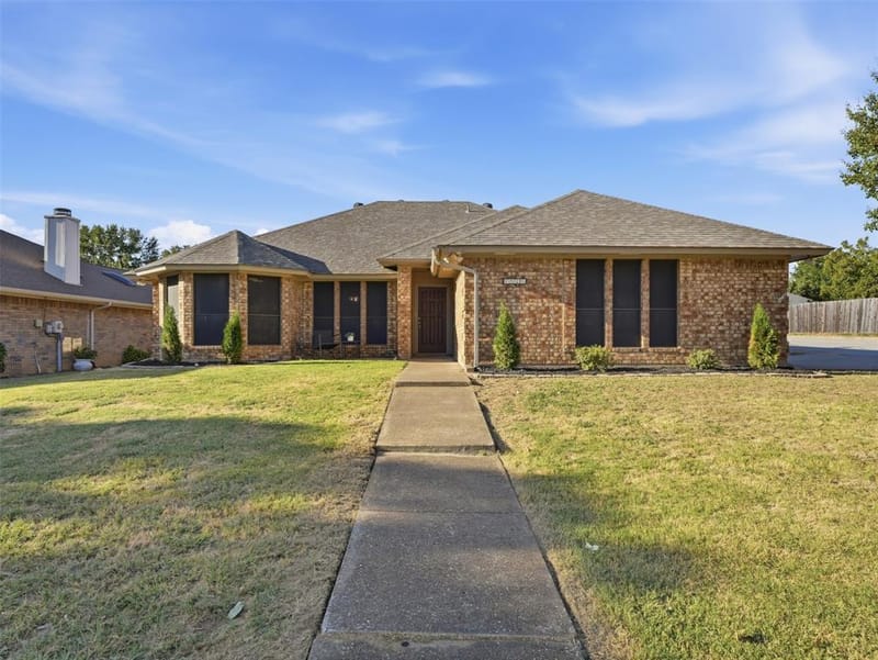 7525 Sean Drive, North Richland Hills TX 76182