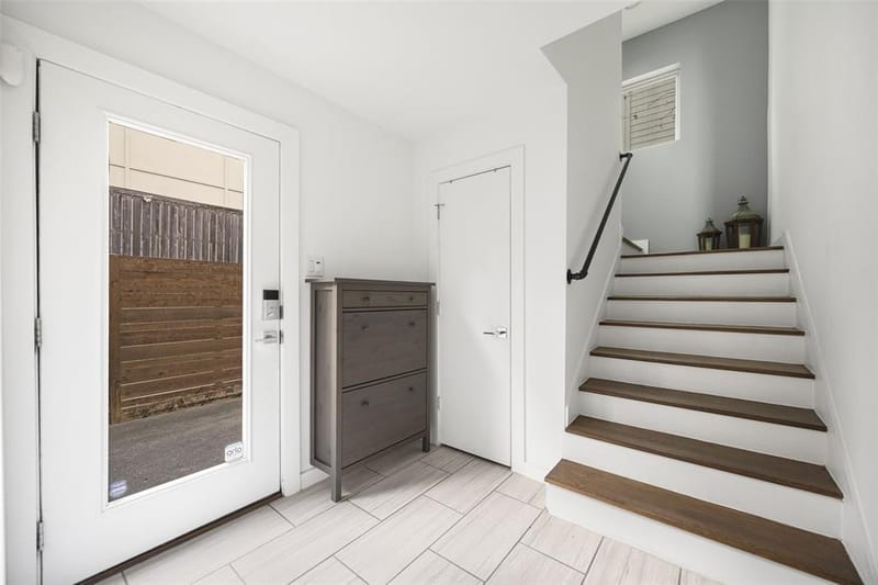 5615 Bryan Parkway # D, Dallas TX 75206 - Photo 2