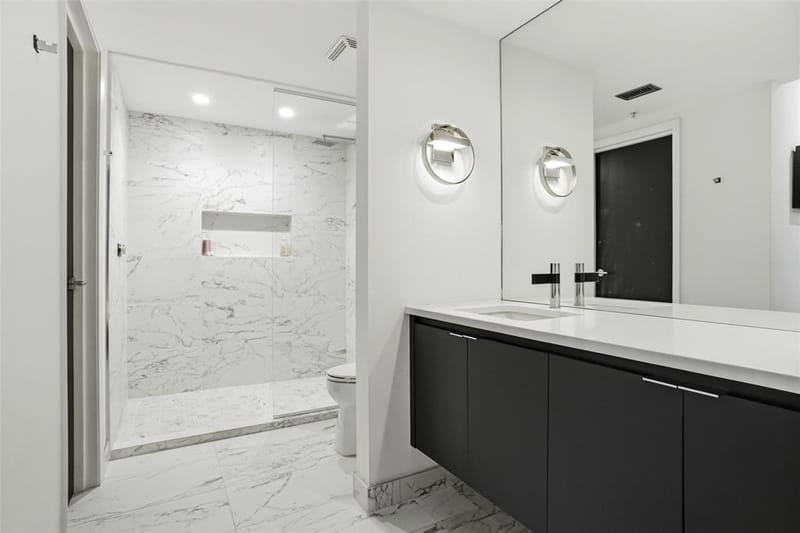 2011 Cedar Springs Road # 104, Dallas TX 75201 - Photo 11