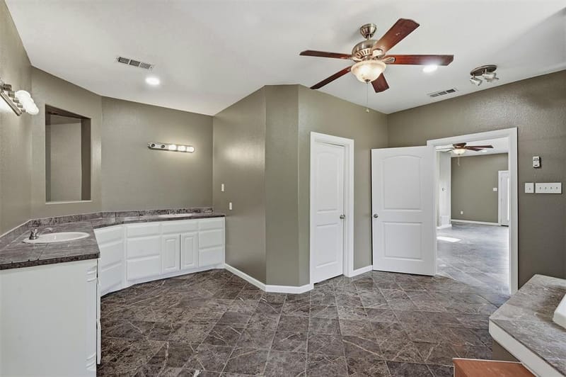 705 Club Lake Road, Whitesboro TX 76273 - Photo 27