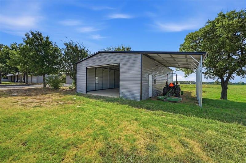 705 Club Lake Road, Whitesboro TX 76273 - Photo 37