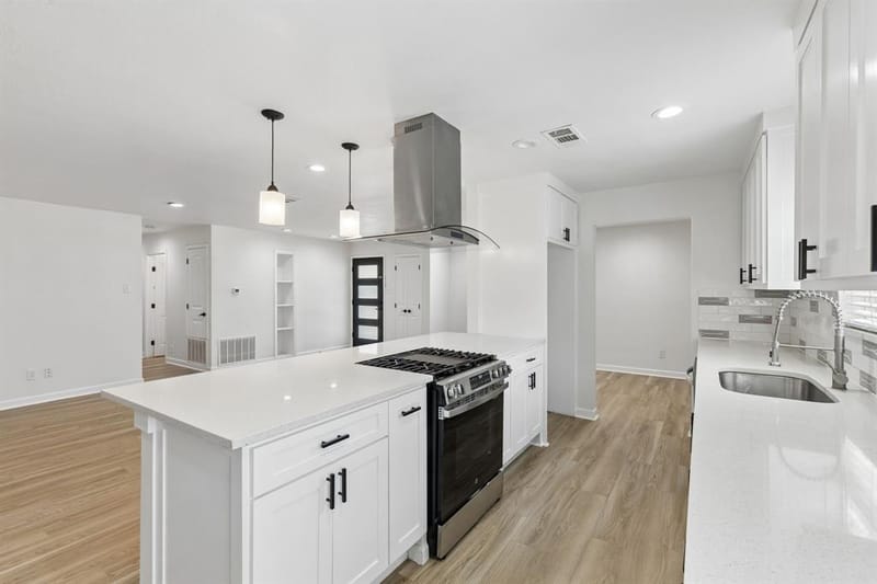 8148 Clear Springs Road, Dallas TX 75240 - Photo 10