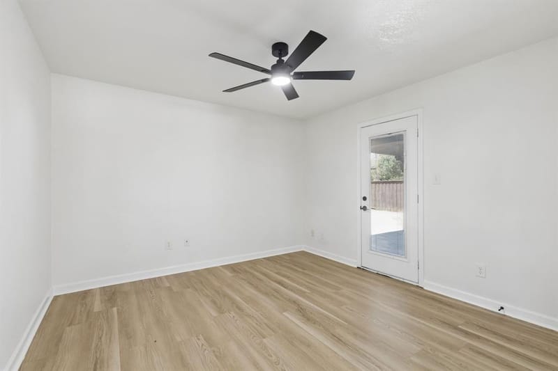 8148 Clear Springs Road, Dallas TX 75240 - Photo 15