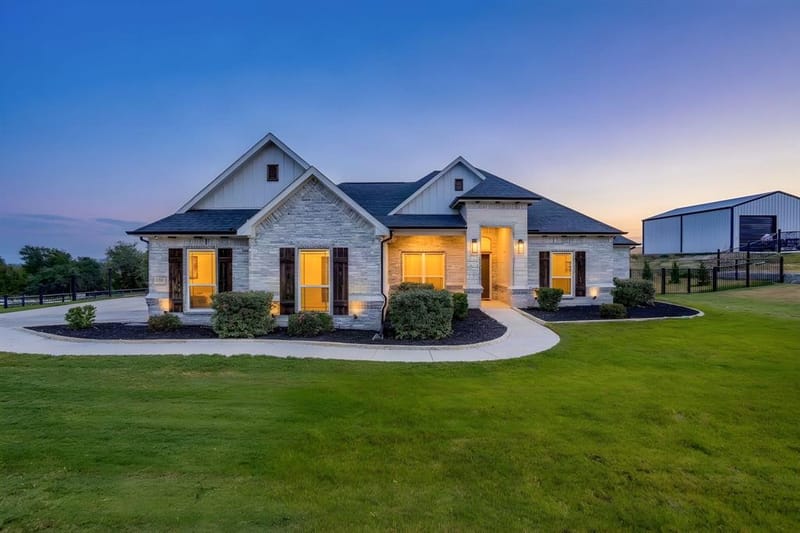 139 Oak Meadow Lane, Weatherford TX 76085