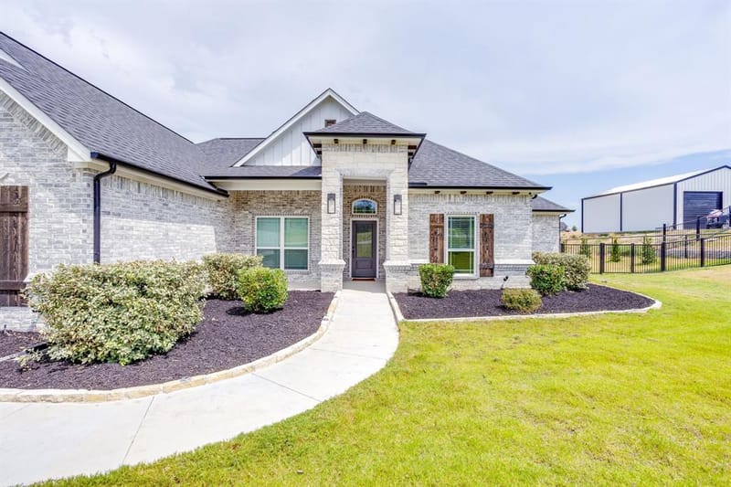 139 Oak Meadow Lane, Weatherford TX 76085 - Photo 5