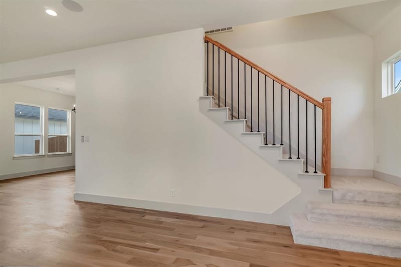 205 W 7th Street, Justin TX 76247 - Photo 8