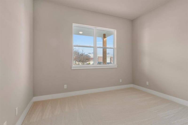 207 W 7th Street, Justin TX 76247 - Photo 33