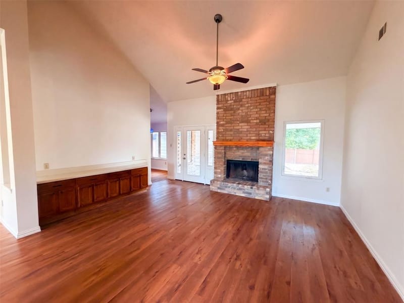 301 Hillside Court, Garland TX 75043 - Photo 6