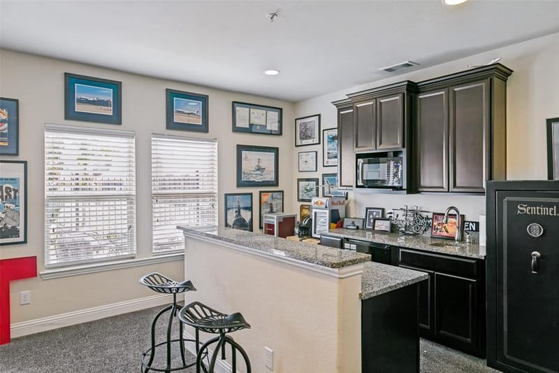 2662 Sherwood Drive, Lewisville TX 75067 - Photo 6