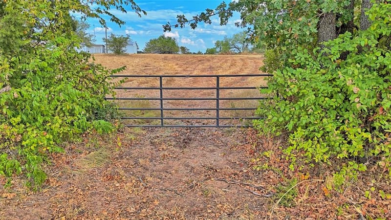 437 Jakes Road, Bowie TX 76230 - Photo 39