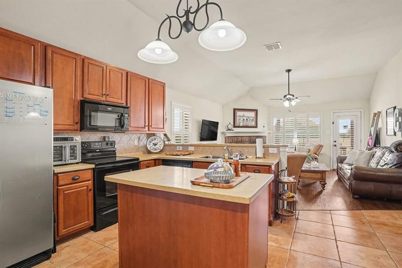 103 George Owens Road, Ponder TX 76259 - Photo 10