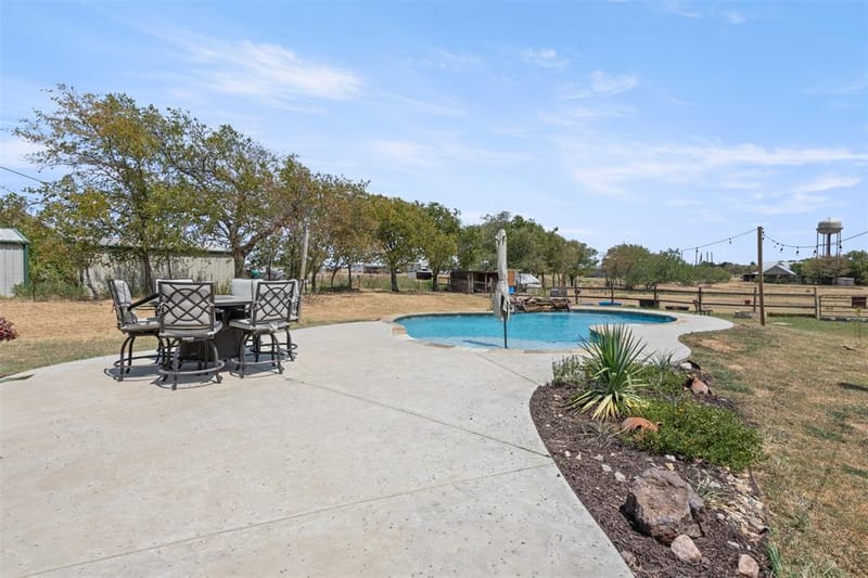 118 Fm 2450, Krum TX 76249 - Photo 18