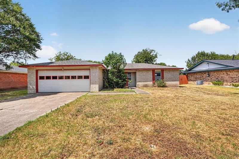203 Myrtle Avenue, Waxahachie TX 75165